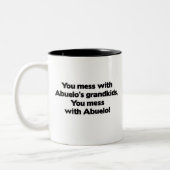 Verwirren Sie nicht mit Abuelos Grandkids Zweifarbige Tasse (Links)