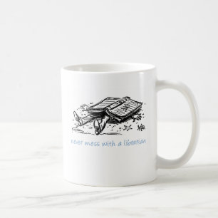 Verwirren Sie nie mit einer Bibliothekar Tasse