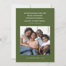 Verwirrte Coronavirus Holiday Grüße Grün Ankündigung