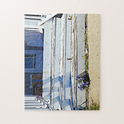 Verwitterte Vorderseite Steps mit Lila Violetten Puzzle (Vertikal)