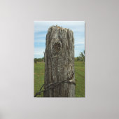 Verwitterter Sod Zuhause Fence Post - Wild Places Leinwanddruck (Vorderseite)