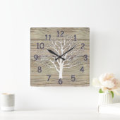 Verwittertes Treibholz mit Baum-Grafik Quadratische Wanduhr (Zuhause)