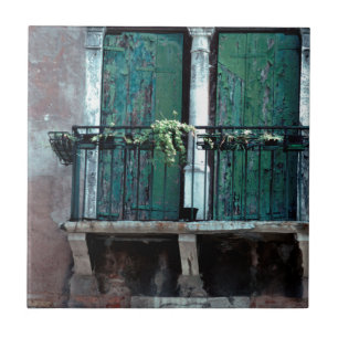 Verwittertes venezianisches Portal Fliese