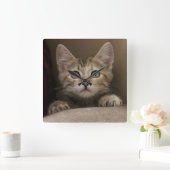 Very Sweet Tabby Kitten Quadratische Wanduhr (Zuhause)