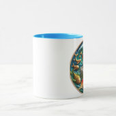 Verzauberte Meerjungfrau auf einem Felsen unter ei Tasse (Zentrum)