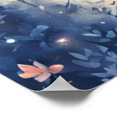 Verzauberte Waldmagie-SOFT-BLAUE-Blume Poster (Ecke)