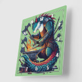 Verzauberter Katzenschmied, der Waffen in der Dämm Quadratische Wanduhr (Winkel)