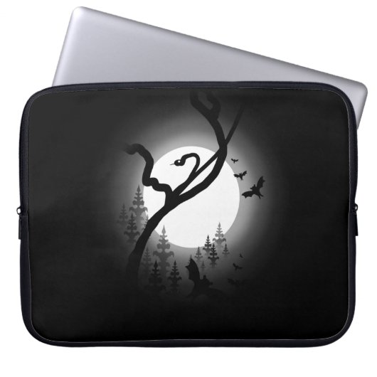 verzauberter Nachtwald Laptopschutzhülle (Vorderseite)