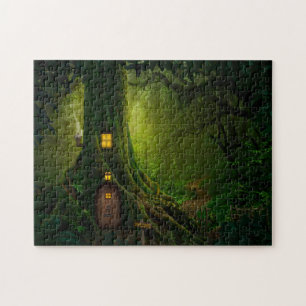 Verzaubertes Baumhaus im Wald Puzzle