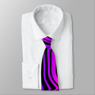 Verzerrte schwarze und neonviolette Farbkrawatte Krawatte