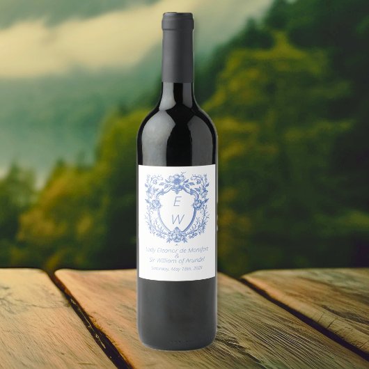 Verziert Dusty Blue Wappen Monogram Wedding Weinetikett