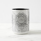 Verziert Lotus OM Mandala auf Silbermarmor Tasse (Zentrum)