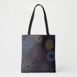 Verzierte Blumenkunst auf dunklem Hintergrund Tasche