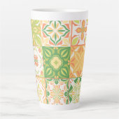 Verzierte Fliesen in grün und gelb Milchtasse (Vorderseite)