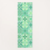 Verzierte grüne und weiße Fliesen Yogamatte (Vorderseite)