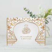 Verzierte islamische Arch-Hochzeit in Weiß und Gol Einladung (Stehend Vorderseite)