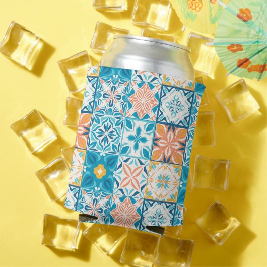 Verzierte Kacheln in Blau und Orange Dosenkühler (In Situ Sommer)