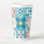 Verzierte Kacheln in Blau und Orange Milchtasse (Vorderseite)