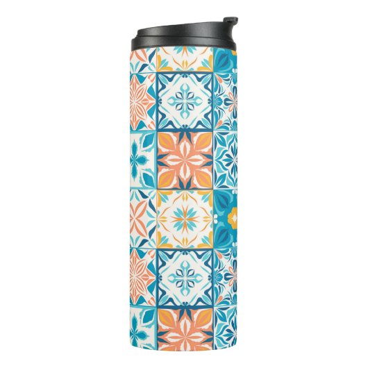 Verzierte Kacheln in Blau und Orange Thermosbecher (Nach links gedreht)