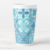 Verzierte Kacheln in Blau und Weiß Milchtasse (Vorderseite)