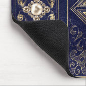 Verzierte Opulenz | Blauer und Goldschmuck Geblüht Mousepad (Ecke)