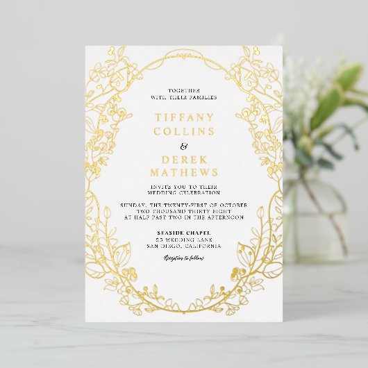 Verzierte Rahmen Elegant Wedding Gold Folieneinladung (Stehend vorne)