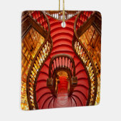 Verzierte rote Treppe, Portugal Keramikornament (Rechts)