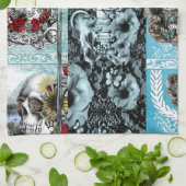 Verzierte Schädelcollage Geschirrtuch (Gefaltet)