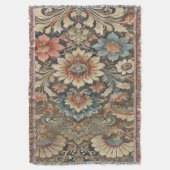 Verzierte Vintage Blumenbrokade in wärmem Erthythe Decke (Vorderseite Vertikal)