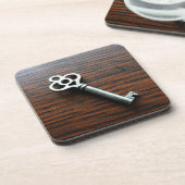 Verzierter Schlüssel zum Holzkasten Getränkeuntersetzer (Linke Seite)