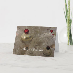 Verzierter weißer Weihnachtsbaum Feiertagskarte