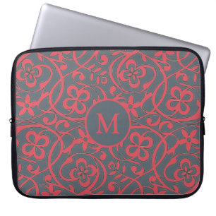 Verziertes Blumenmuster in rosa und grauem Monogra Laptopschutzhülle