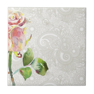 Verziertes Blumenmuster mit rosa Watercolor-Rose Fliese