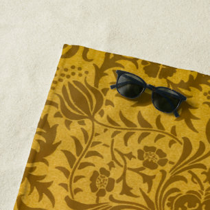 Verziertes goldenes Blumenmuster mit symmetrischen Strandtuch