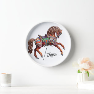 Verziertes hölzernes Karussellpferd Uhr