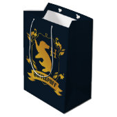 Verziertes HUFFLEPUFF™-Wappen Mittlere Geschenktüte (Rückseite Schrägansicht)