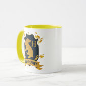 Verziertes HUFFLEPUFF™-Wappen Tasse (Vorderseite Links)