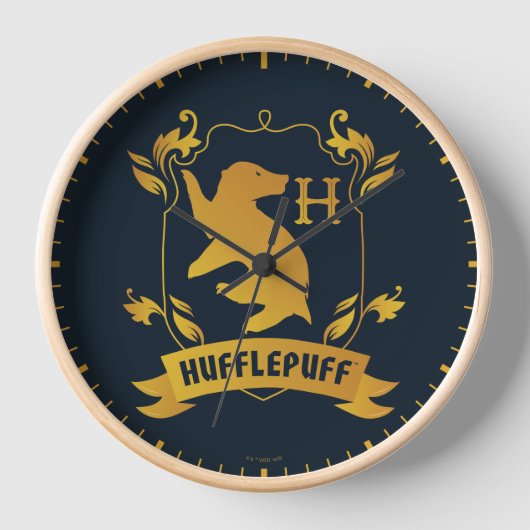 Verziertes HUFFLEPUFF™-Wappen Uhr (Vorderseite)