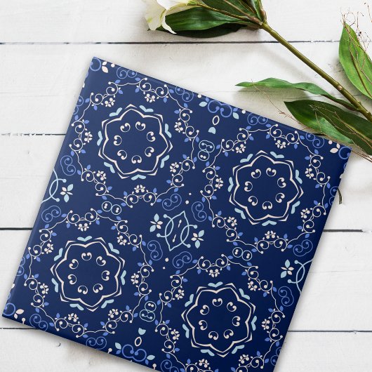 Verziertes klassisches Blaues und weißes Mittelmee Fliese