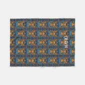 Verziertes Muster Mittelalterlicher Stil Fleecedecke (Vorderseite (Horizontal))