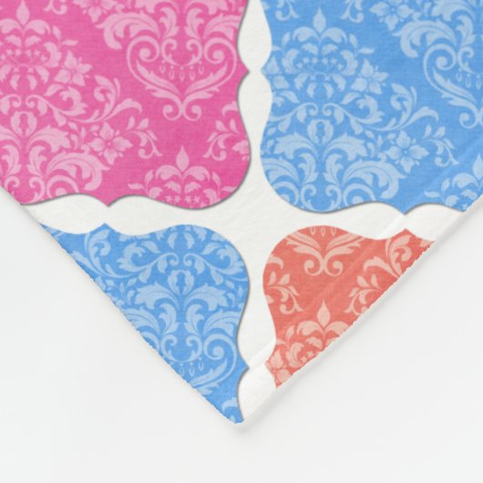 Verziertes Patchwork-Diamanten-Muster Fleecedecke (Ecke)