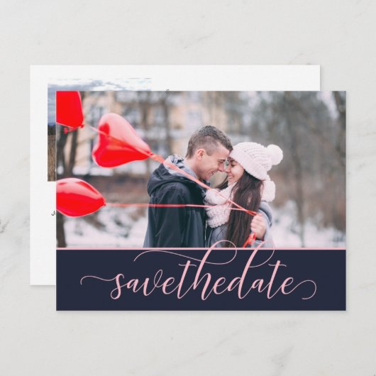 Verziertes Skript für Rosa und Navy, Save the Date Postkarte (Vorne/Hinten)