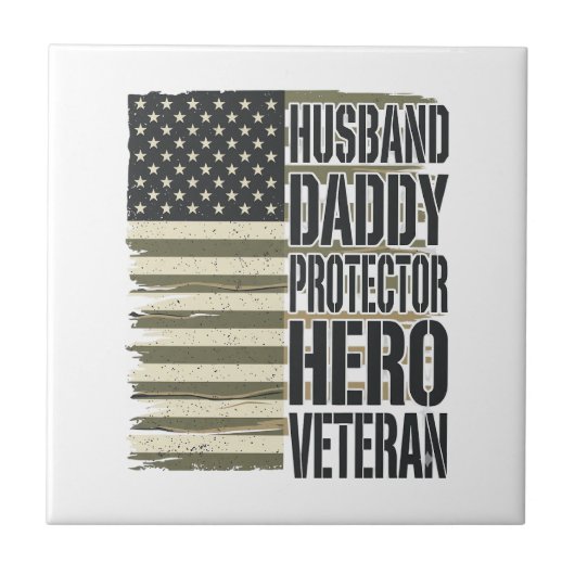 Veteran Ehemann Daddy Beschützer Held Flagge Shirt Fliese (Vorderseite)