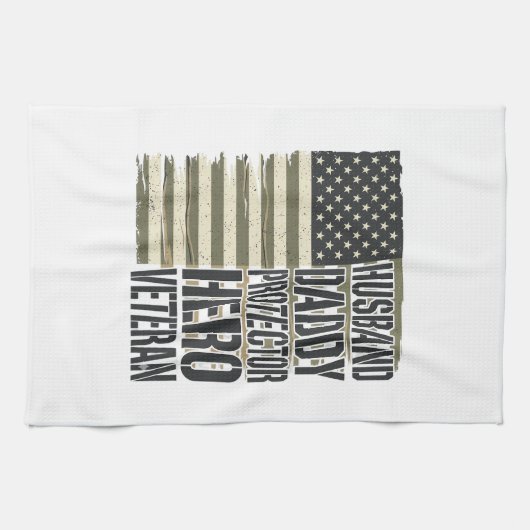 Veteran Ehemann Daddy Beschützer Held Flagge Shirt Geschirrtuch (Horizontal)