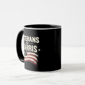 Veteran für die Wahl der Harris Kamala Harris Army Tasse (Vorderseite Links)