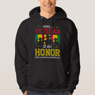 Veteran zu sein ist Ehre, Opa zu sein, ist Pri Hoodie
