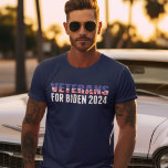 Veteranen für Biden 2024 Wahl Blau T-Shirt<br><div class="desc">Wenn Sie ein Veteran sind,  der Trumps Politik satt ist,  zeigen Sie mit diesem coolen T - Shirt des demokratischen Party Ihre Unterstützung für Joe Biden als Präsident im Jahr 2024. Veteranen für Biden,  wählen Demokrat bei den nächsten Präsidentschaftswahlen!</div>