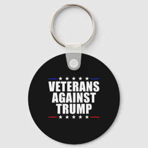 Veteranen gegen Trump-Anti-Trump-Veteranen gegen Schlüsselanhänger