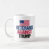 Veteranen gegen Trump Kaffeetasse (Links)