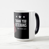 Veteranen-Tag Verwandlungstasse (VorderseiteRechts)
